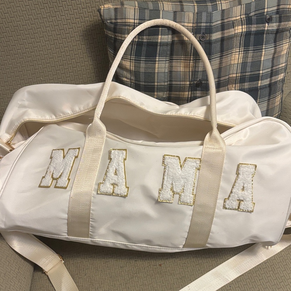 White and Gold 'MAMA' Duffle Bag